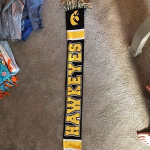 NWOT Iowa Hawkeye scarf